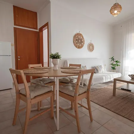 Sunset Cozy * 네아 모우다니아