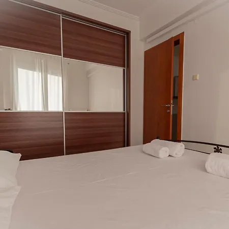 Sunset Cozy 네아 모우다니아