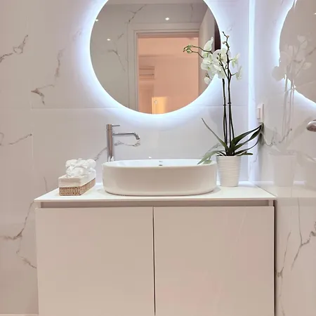 Sunset Cozy 네아 모우다니아