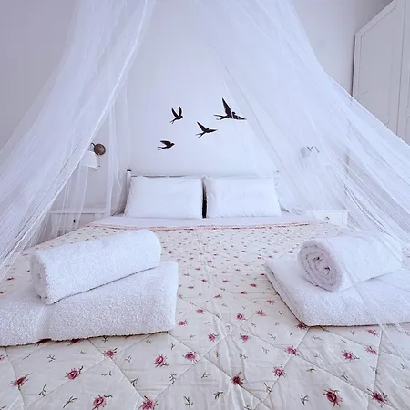 Sunset Cozy 네아 모우다니아