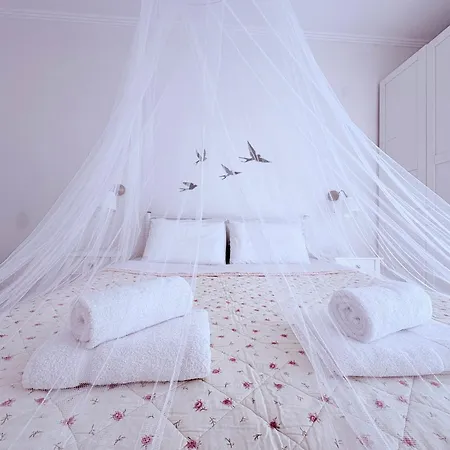 Sunset Cozy * 네아 모우다니아